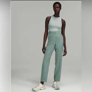 Lululemon Dynamic Days Pant *Travel Woven
Tidewater Teal
